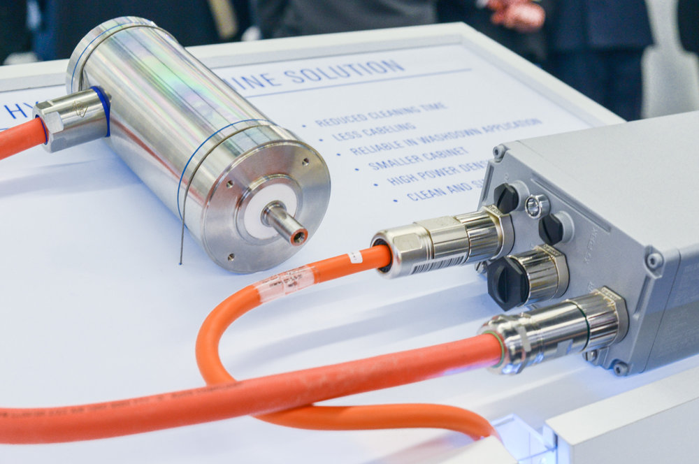 Dezentral durch alle Branchen  sps ipc drives: KOLLMORGEN nimmt alle Servos an die Leine